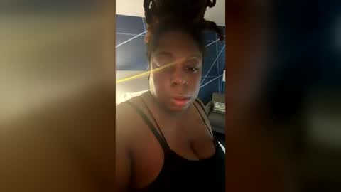 Snapshot of exotiiccmonroe1 chatting on 07-29-26, 01:42 exotiiccmonroe1 online show from 07-29-26, 01:42