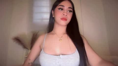 Snapshot of expensivets_chloe chatting on 02-15-26, 07:51 chloee online show from 02-15-26, 07:51