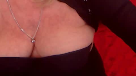 Alana online show from 01-19-25, 02:57