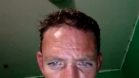 Snapshot of experttreecompany chatting on 03-22-26, 06:06 experttreecompany online show from 03-22-26, 06:06