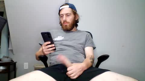 Snapshot of explosive_andyy chatting on 06-27-26, 03:11 Explosivee andyy online show from 06-27-26, 03:11