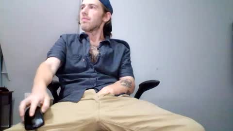 Snapshot of explosive_andyy chatting on 06-29-26, 06:30 Explosivee andyy online show from 06-29-26, 06:30