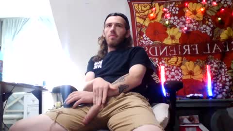 Snapshot of explosive_andyy chatting on 07-19-26, 05:16 Explosivee andyy online show from 07-19-26, 05:16