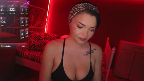 Snapshot of extra_topping chatting on 09-17-25, 04:19 extra_topping online show from 09-17-25, 04:19