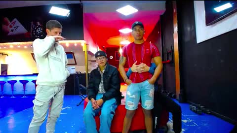 extrangers online show from 09-13-25, 11:43