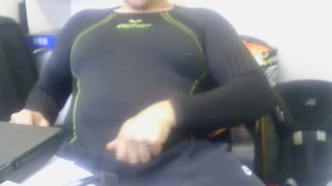 derssing online show from 02-20-26, 09:54