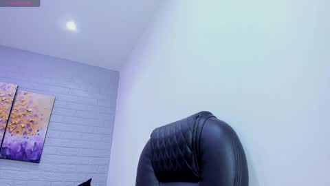 Snapshot of eyes_duque chatting on 04-03-26, 12:03 online show from 04-03-26, 12:03