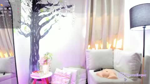 Snapshot of eyes_duque chatting on 05-04-26, 07:32 online show from 05-04-26, 07:32