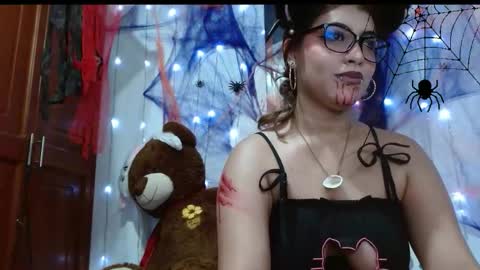 Snapshot of eyfy_bbs chatting on 11-01-25, 09:17 Nadia online show from 11-01-25, 09:17