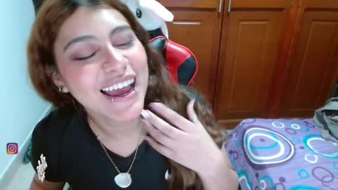 Snapshot of eyfy_bbs chatting on 11-20-25, 09:47 Nadia online show from 11-20-25, 09:47