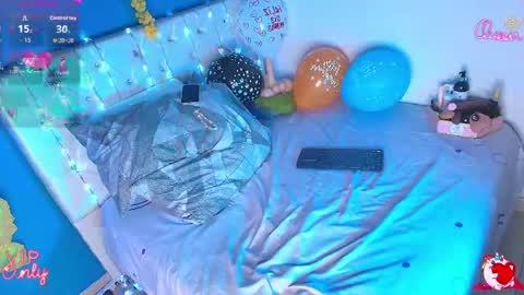eylend_lisboa_ online show from 05-11-26, 04:04