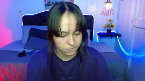 eymmy_24 online show from 10-12-25, 11:37