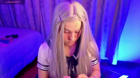 eymmy_24 online show from 12-16-25, 01:43