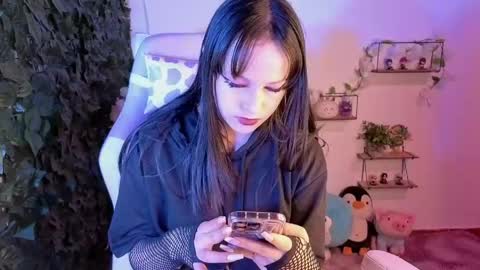 Snapshot of eymmy_24 chatting on 05-31-26, 01:47 eymmy_24 online show from 05-31-26, 01:47