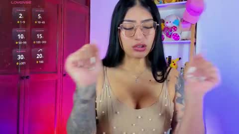 Emily online show from 09-29-25, 04:34