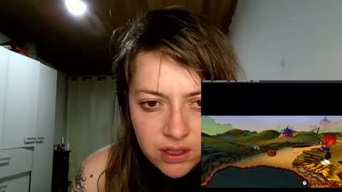 Snapshot of ezlngirl chatting on 12-22-24, 11:20 Aimee online show from 12-22-24, 11:20