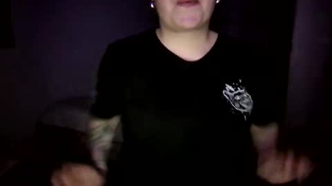 Snapshot of ezlngirl chatting on 01-13-25, 01:56 Aimee online show from 01-13-25, 01:56