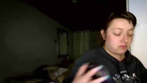 Snapshot of ezlngirl chatting on 01-16-25, 01:06 Aimee online show from 01-16-25, 01:06