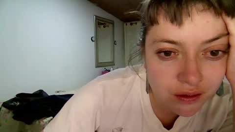 Snapshot of ezlngirl chatting on 01-22-25, 12:48 Aimee online show from 01-22-25, 12:48