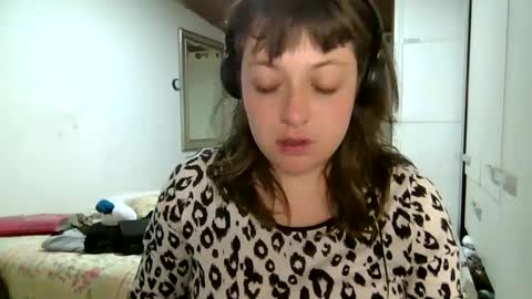 Snapshot of ezlngirl chatting on 02-12-25, 04:23 Aimee online show from 02-12-25, 04:23