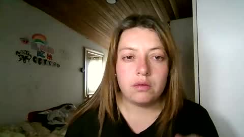 Snapshot of ezlngirl chatting on 10-20-25, 06:52 Aimee online show from 10-20-25, 06:52