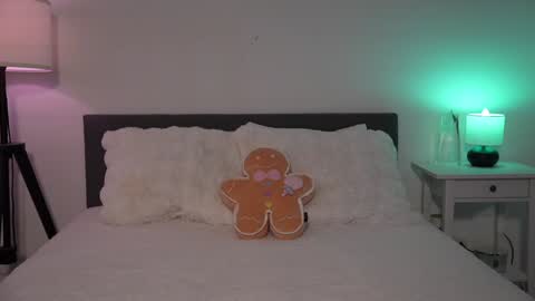 Snapshot of ezra chatting on 12-09-24, 11:24 Ezra online show from 12-09-24, 11:24