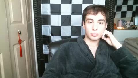 Ezra Naamah online show from 01-12-25, 04:40