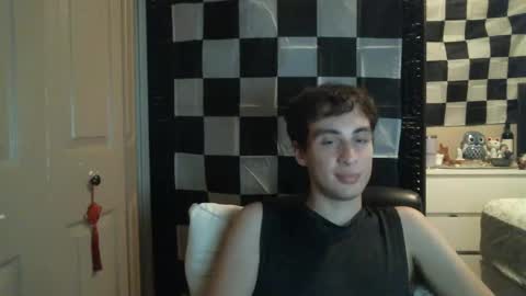 Ezra Naamah online show from 02-14-25, 02:28