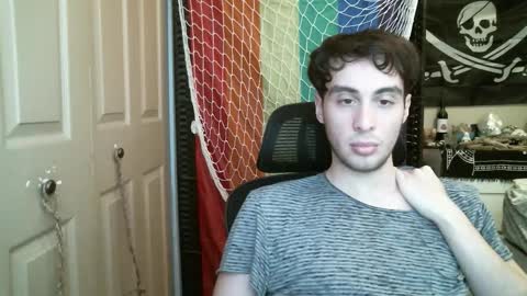 Ezra Naamah online show from 02-16-26, 09:44