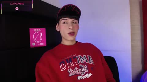 Juan online show from 10-22-25, 05:08