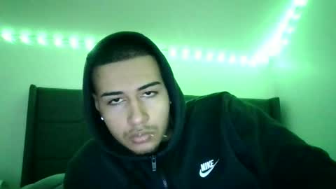 Snapshot of ezzteban935 chatting on 04-20-26, 04:54 ezzteban935 online show from 04-20-26, 04:54