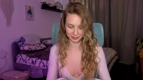 Snapshot of f1oraa chatting on 02-10-26, 12:09 if you dont have fansly account yet use this link to registration online show from 02-10-26, 12:09