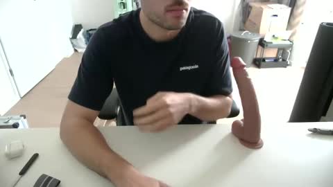 Snapshot of fabian_196 chatting on 11-05-25, 11:43 Call me bitch online show from 11-05-25, 11:43