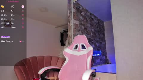 Thianna online show from 12-04-24, 06:22