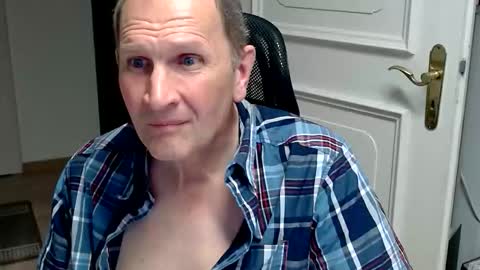 Snapshot of fabiansoohot chatting on 06-03-26, 08:47 Fabian online show from 06-03-26, 08:47