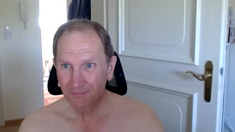 Snapshot of fabiansoohot chatting on 06-28-26, 07:03 Fabian online show from 06-28-26, 07:03