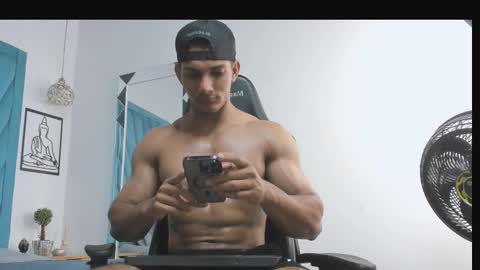 Snapshot of fabiorissi chatting on 10-22-25, 10:09 FABIO online show from 10-22-25, 10:09