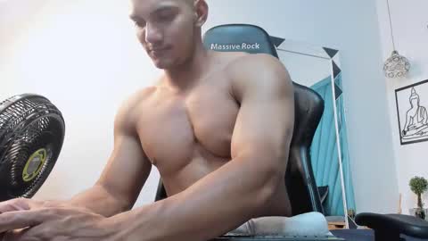 Snapshot of fabiorissi chatting on 10-31-25, 09:49 FABIO online show from 10-31-25, 09:49