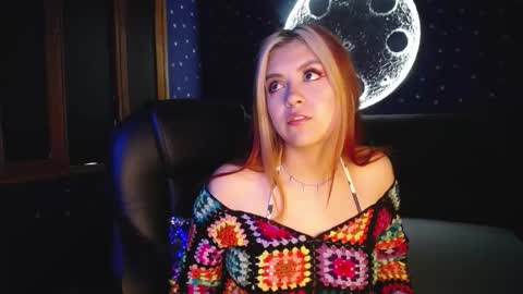 Snapshot of fabzy_fab chatting on 02-16-26, 11:39 fabzy online show from 02-16-26, 11:39