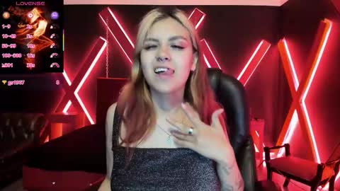 Snapshot of fabzy_fab chatting on 03-05-26, 12:12 fabzy online show from 03-05-26, 12:12