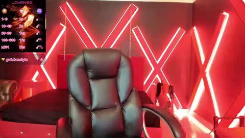 Snapshot of fabzy_fab chatting on 03-07-26, 12:13 fabzy online show from 03-07-26, 12:13