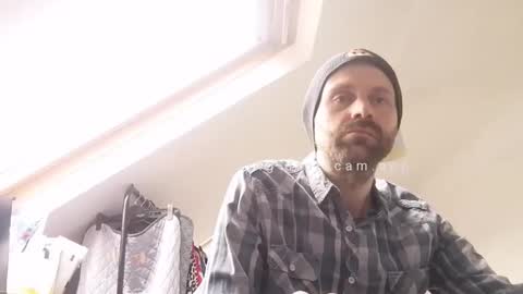 Faceless1119 online show from 09-17-25, 11:23