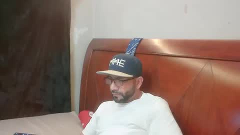 Snapshot of faded805 chatting on 03-07-26, 09:06 Mark online show from 03-07-26, 09:06