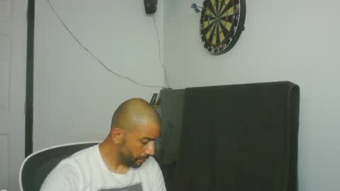 Snapshot of faded805 chatting on 06-13-26, 09:07 Mark online show from 06-13-26, 09:07