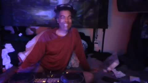 fadeyisteven32 online show from 08-02-26, 02:32