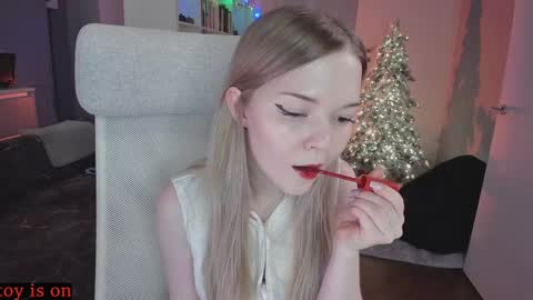 fairy_casey online show from 12-20-24, 01:03