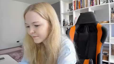 fairy_casey online show from 09-13-25, 01:11