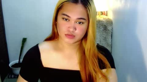 Snapshot of fairy_cuddle chatting on 03-26-26, 06:35 call me shanaia online show from 03-26-26, 06:35