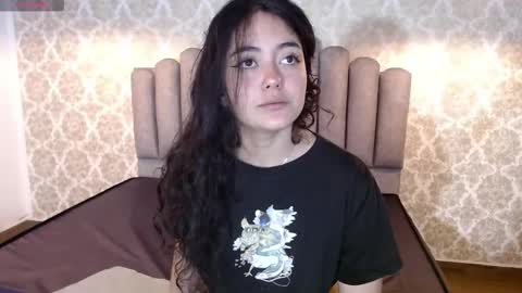 Marie online show from 09-10-25, 03:50
