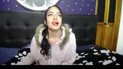 Snapshot of fairy_marie12 chatting on 11-15-25, 05:49 Marie online show from 11-15-25, 05:49